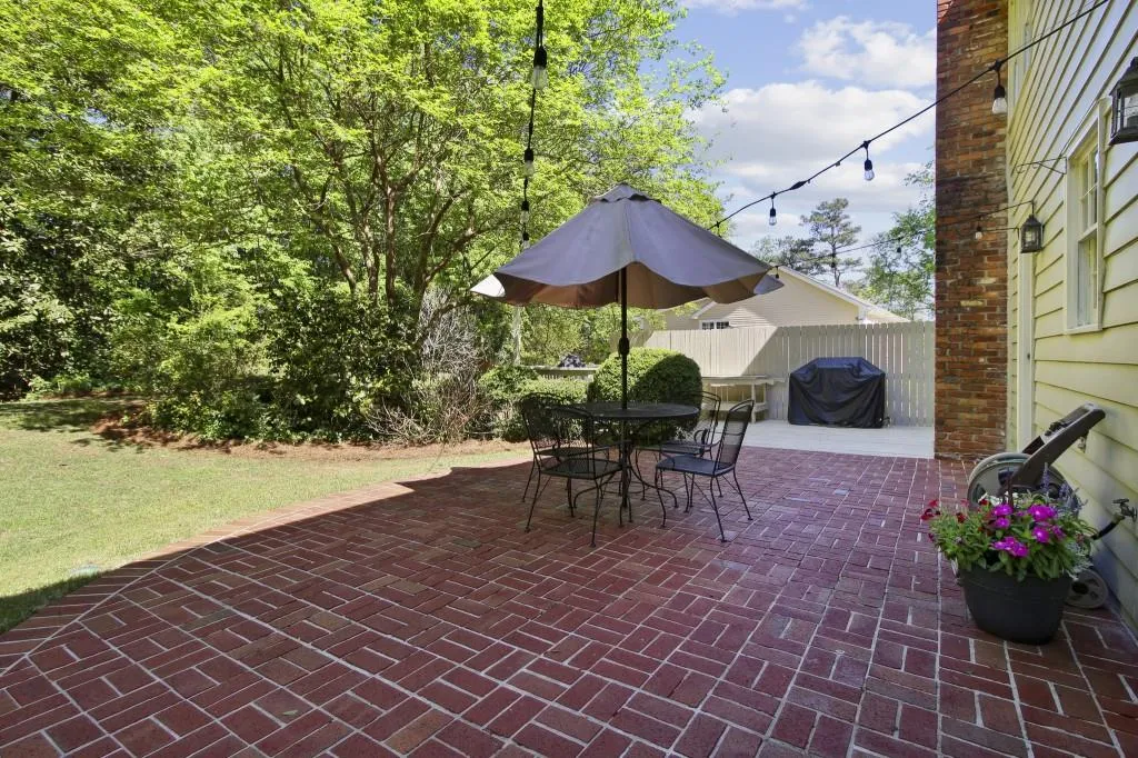 6740 Chesapeake Point Nw, Sandy Springs, Georgia 30328, 4 Bedrooms Bedrooms, ,2 BathroomsBathrooms,Residential,Sold,6740 Chesapeake Point Nw,7205419