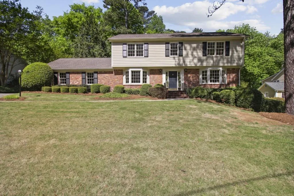 6740 Chesapeake Point Nw, Sandy Springs, Georgia 30328, 4 Bedrooms Bedrooms, ,2 BathroomsBathrooms,Residential,Sold,6740 Chesapeake Point Nw,7205419