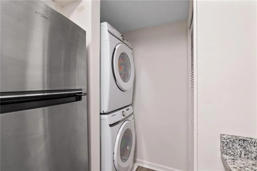 1 Biscayne Drive Nw Unit 704, Atlanta, Georgia 30309, 1 Bedroom Bedrooms, ,1 BathroomBathrooms,Residential,For Sale,1 Biscayne Drive Nw Unit 704,7675833