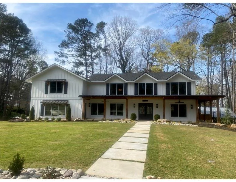 6320 River Overlook Drive, Sandy Springs, Georgia 30328, 5 Bedrooms Bedrooms, ,4 BathroomsBathrooms,Residential,Sold,6320 River Overlook Drive,7019054
