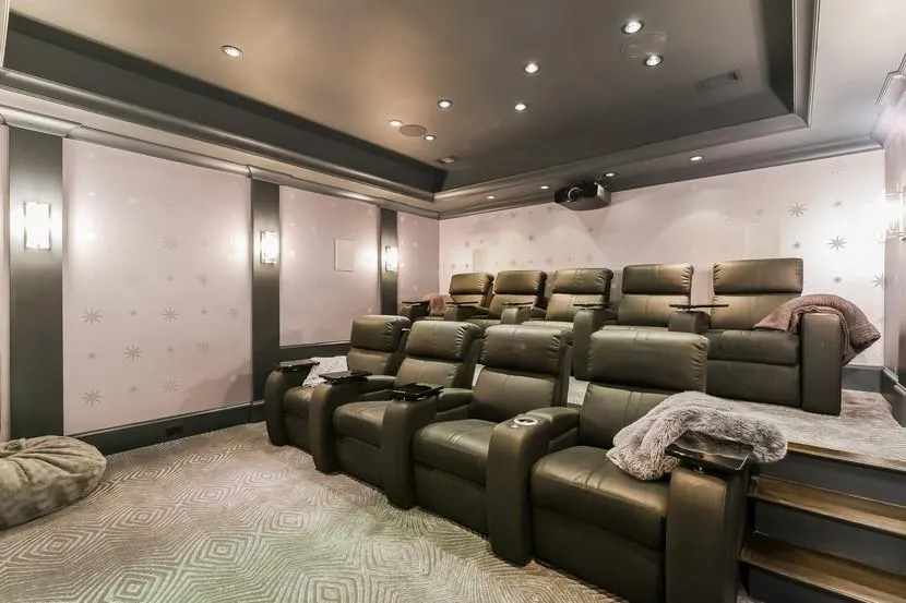 4573 Dudley Lane, Atlanta, Georgia 30327, 6 Bedrooms Bedrooms, ,6 BathroomsBathrooms,Residential,Sold,4573 Dudley Lane,6914628