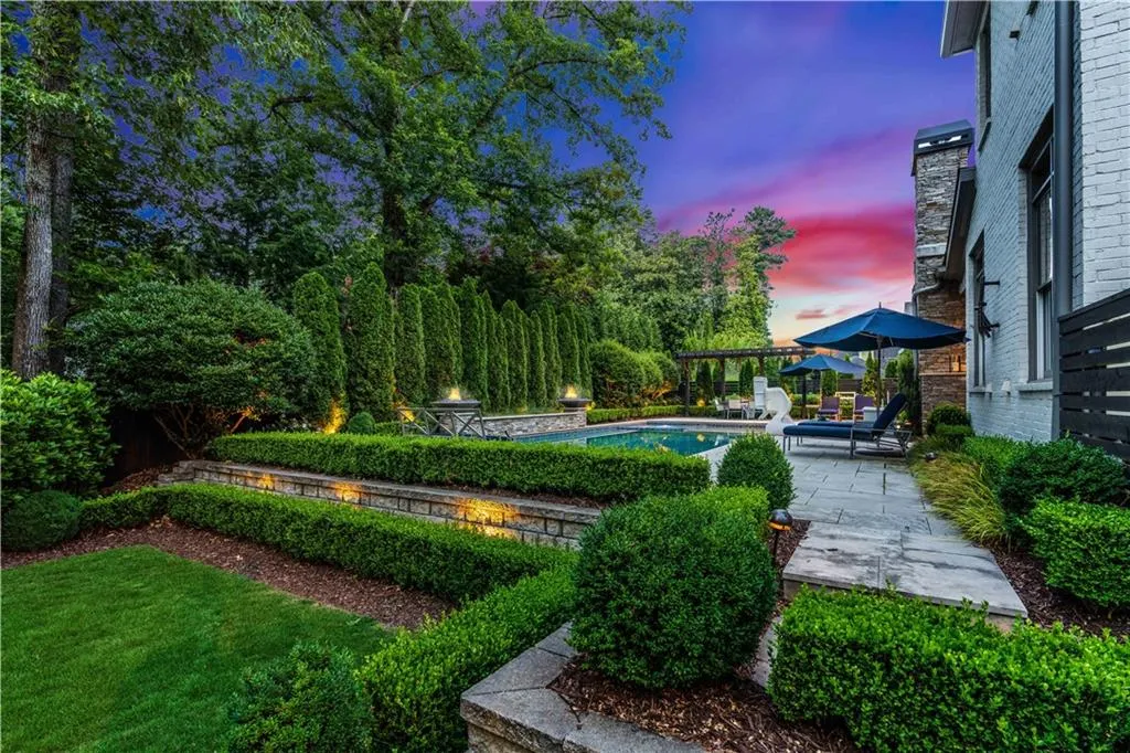 4573 Dudley Lane, Atlanta, Georgia 30327, 6 Bedrooms Bedrooms, ,6 BathroomsBathrooms,Residential,Sold,4573 Dudley Lane,6914628