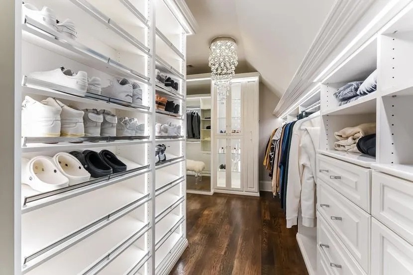 4573 Dudley Lane, Atlanta, Georgia 30327, 6 Bedrooms Bedrooms, ,6 BathroomsBathrooms,Residential,Sold,4573 Dudley Lane,6914628