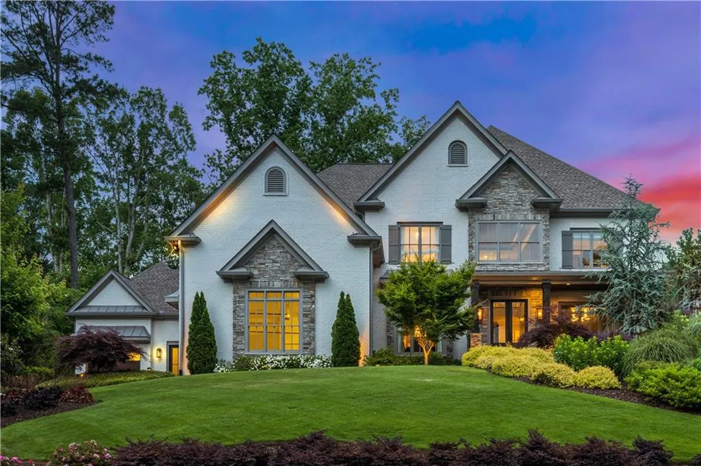 4573 Dudley Lane, Atlanta, Georgia 30327, 6 Bedrooms Bedrooms, ,6 BathroomsBathrooms,Residential,Sold,4573 Dudley Lane,6914628