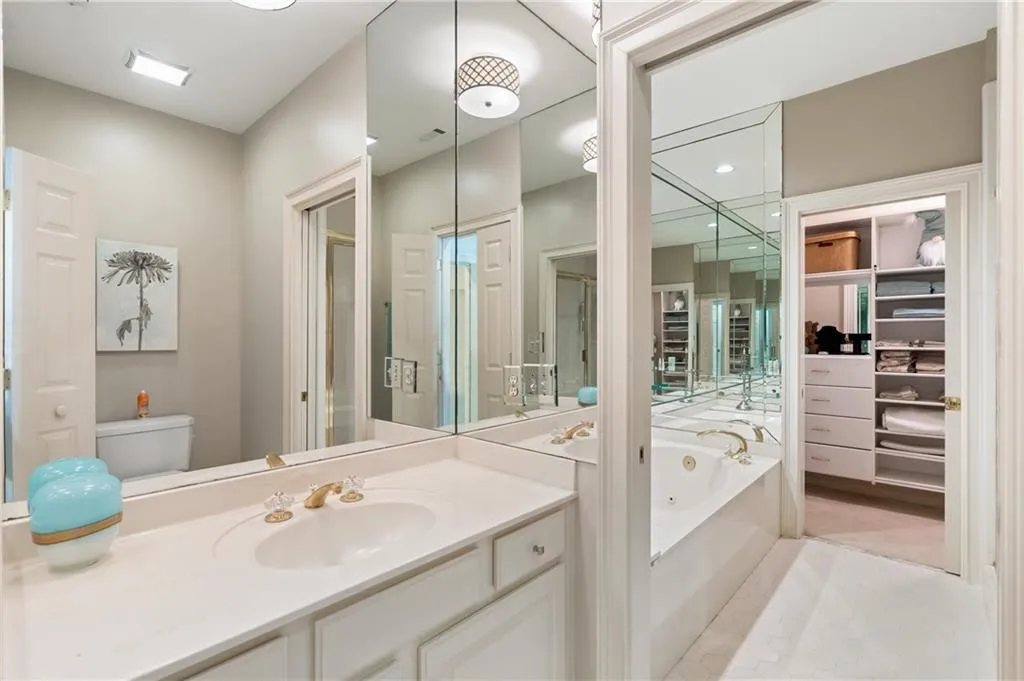 4756 Woodvale Drive, Atlanta, Georgia 30327, 6 Bedrooms Bedrooms, ,5 BathroomsBathrooms,Residential,Sold,4756 Woodvale Drive,7096646