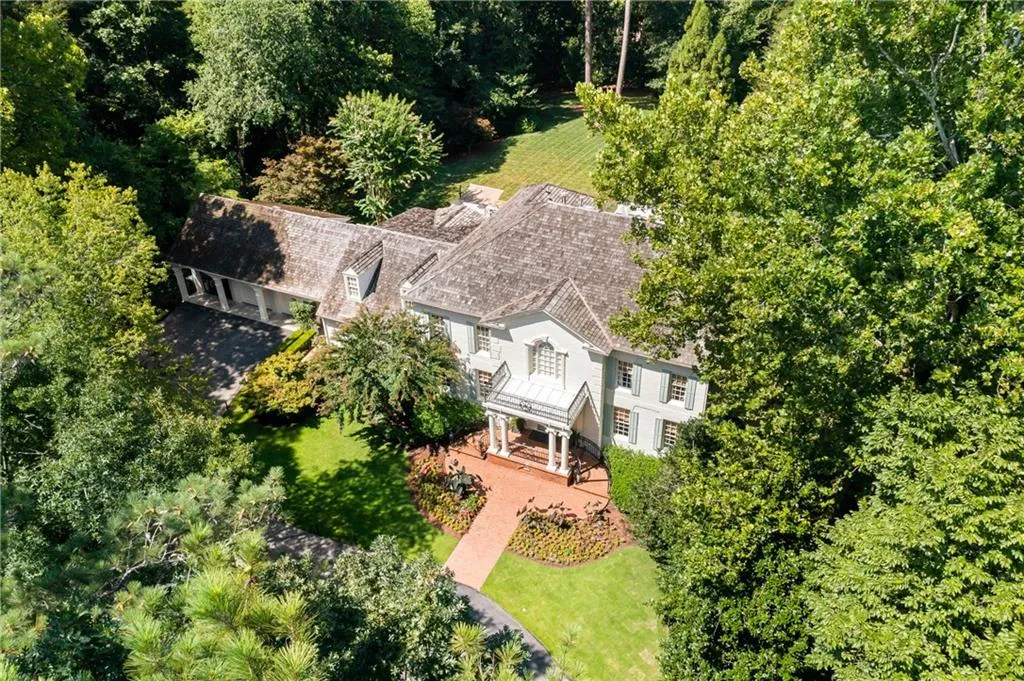 4756 Woodvale Drive, Atlanta, Georgia 30327, 6 Bedrooms Bedrooms, ,5 BathroomsBathrooms,Residential,Sold,4756 Woodvale Drive,7096646