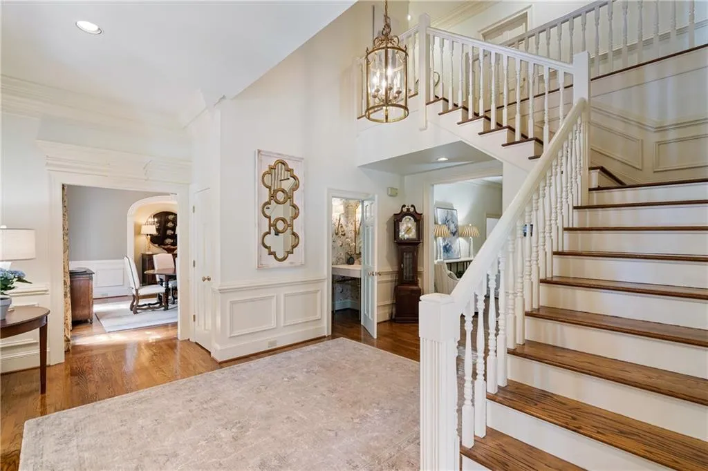 4756 Woodvale Drive, Atlanta, Georgia 30327, 6 Bedrooms Bedrooms, ,5 BathroomsBathrooms,Residential,Sold,4756 Woodvale Drive,7096646