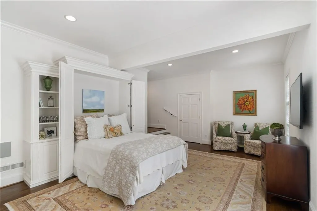 4756 Woodvale Drive, Atlanta, Georgia 30327, 6 Bedrooms Bedrooms, ,5 BathroomsBathrooms,Residential,Sold,4756 Woodvale Drive,7096646