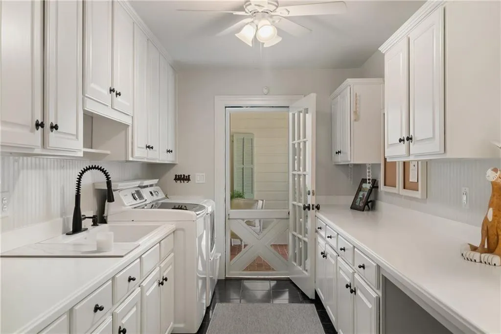 4756 Woodvale Drive, Atlanta, Georgia 30327, 6 Bedrooms Bedrooms, ,5 BathroomsBathrooms,Residential,Sold,4756 Woodvale Drive,7096646