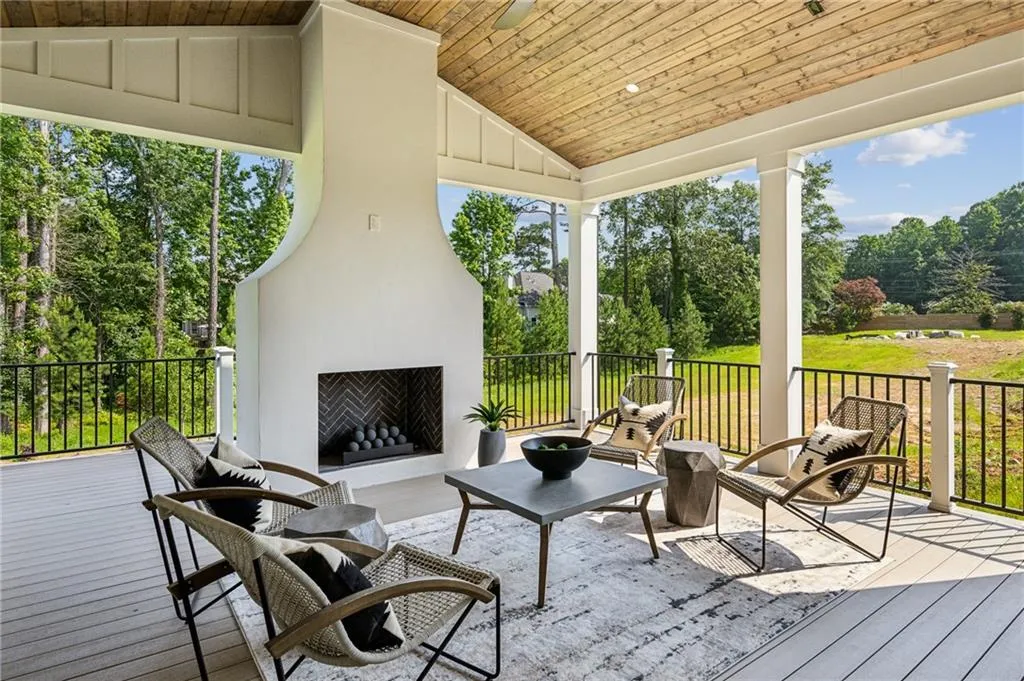 225 River Valley Court, Atlanta, Georgia 30328, 5 Bedrooms Bedrooms, ,5 BathroomsBathrooms,Residential,Sold,225 River Valley Court,7584474