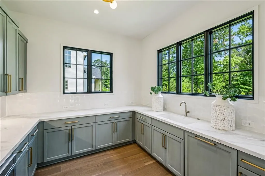 225 River Valley Court, Atlanta, Georgia 30328, 5 Bedrooms Bedrooms, ,5 BathroomsBathrooms,Residential,Sold,225 River Valley Court,7584474