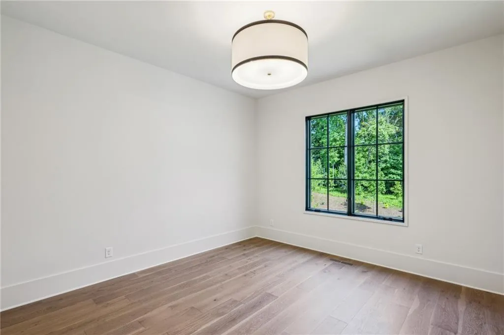 225 River Valley Court, Atlanta, Georgia 30328, 5 Bedrooms Bedrooms, ,5 BathroomsBathrooms,Residential,Sold,225 River Valley Court,7584474