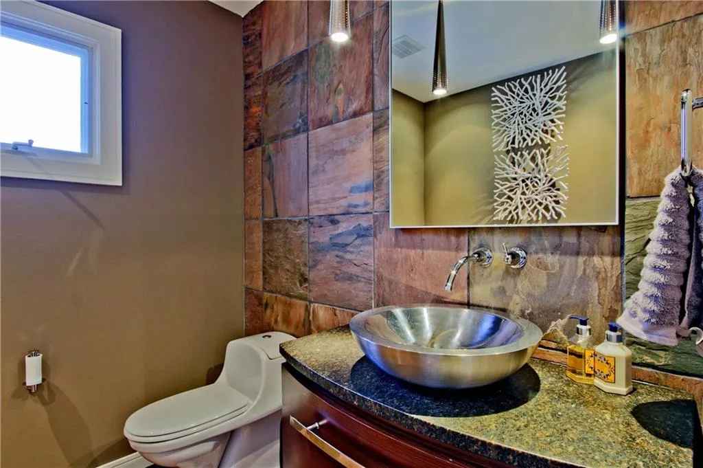 516 Londonberry Road, Atlanta, Georgia 30327, 4 Bedrooms Bedrooms, ,3 BathroomsBathrooms,Residential,Sold,516 Londonberry Road,5812023