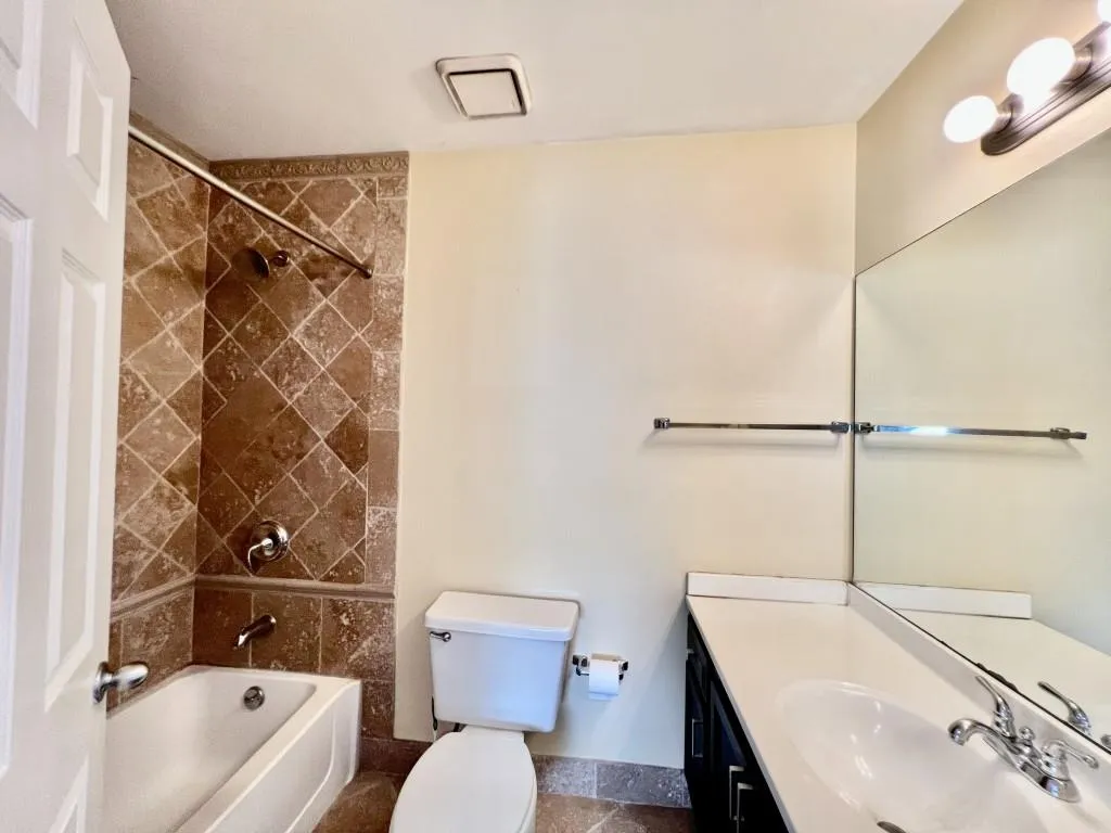 7500 Roswell Road Unit 54, Atlanta, Georgia 30350, 2 Bedrooms Bedrooms, ,2 BathroomsBathrooms,Residential,Sold,7500 Roswell Road Unit 54,7081883