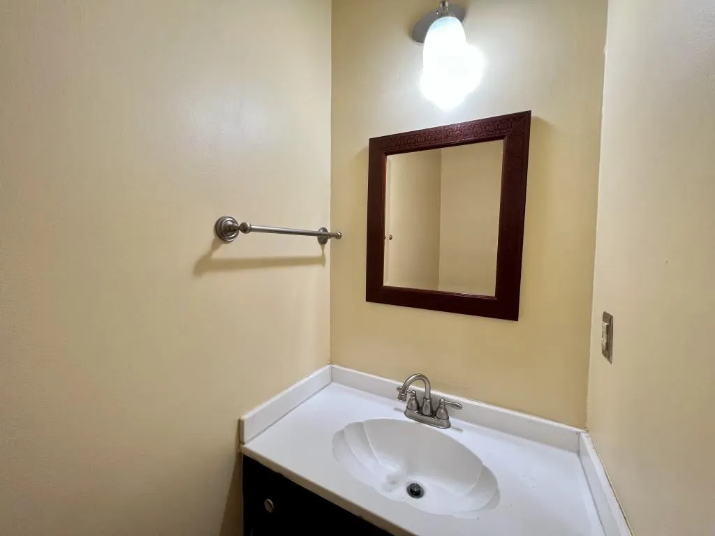 7500 Roswell Road Unit 54, Atlanta, Georgia 30350, 2 Bedrooms Bedrooms, ,2 BathroomsBathrooms,Residential,Sold,7500 Roswell Road Unit 54,7081883