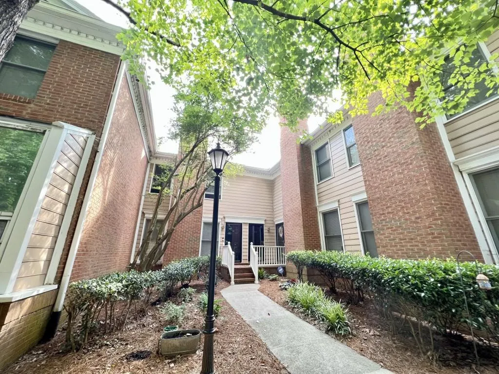 7500 Roswell Road Unit 54, Atlanta, Georgia 30350, 2 Bedrooms Bedrooms, ,2 BathroomsBathrooms,Residential,Sold,7500 Roswell Road Unit 54,7081883