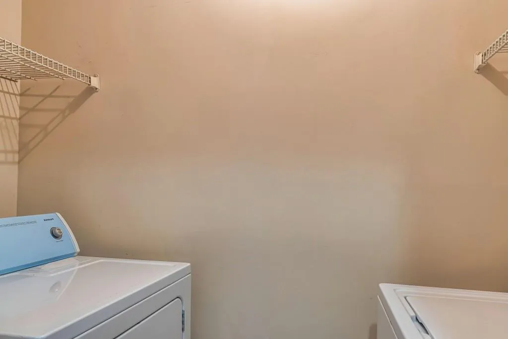 7500 Roswell Road Unit 54, Atlanta, Georgia 30350, 2 Bedrooms Bedrooms, ,2 BathroomsBathrooms,Residential,Sold,7500 Roswell Road Unit 54,7081883