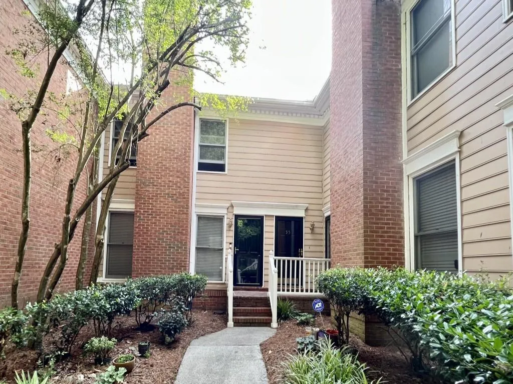 7500 Roswell Road Unit 54, Atlanta, Georgia 30350, 2 Bedrooms Bedrooms, ,2 BathroomsBathrooms,Residential,Sold,7500 Roswell Road Unit 54,7081883
