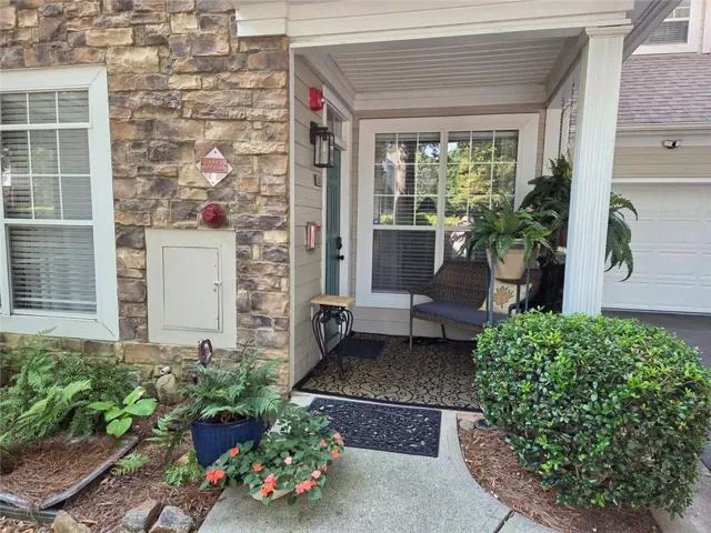 211 Edinburgh Court, Alpharetta, Georgia 30004