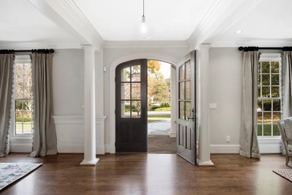 515 Tara Trail, Atlanta, Georgia 30327, 5 Bedrooms Bedrooms, ,6 BathroomsBathrooms,Residential,Sold,515 Tara Trail,5983495