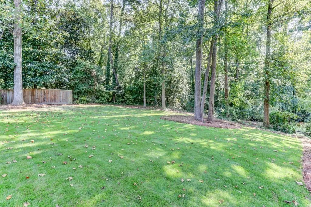 6475 Long Island Drive, Sandy Springs, Georgia 30328, 5 Bedrooms Bedrooms, ,4 BathroomsBathrooms,Residential,Sold,6475 Long Island Drive,6612290