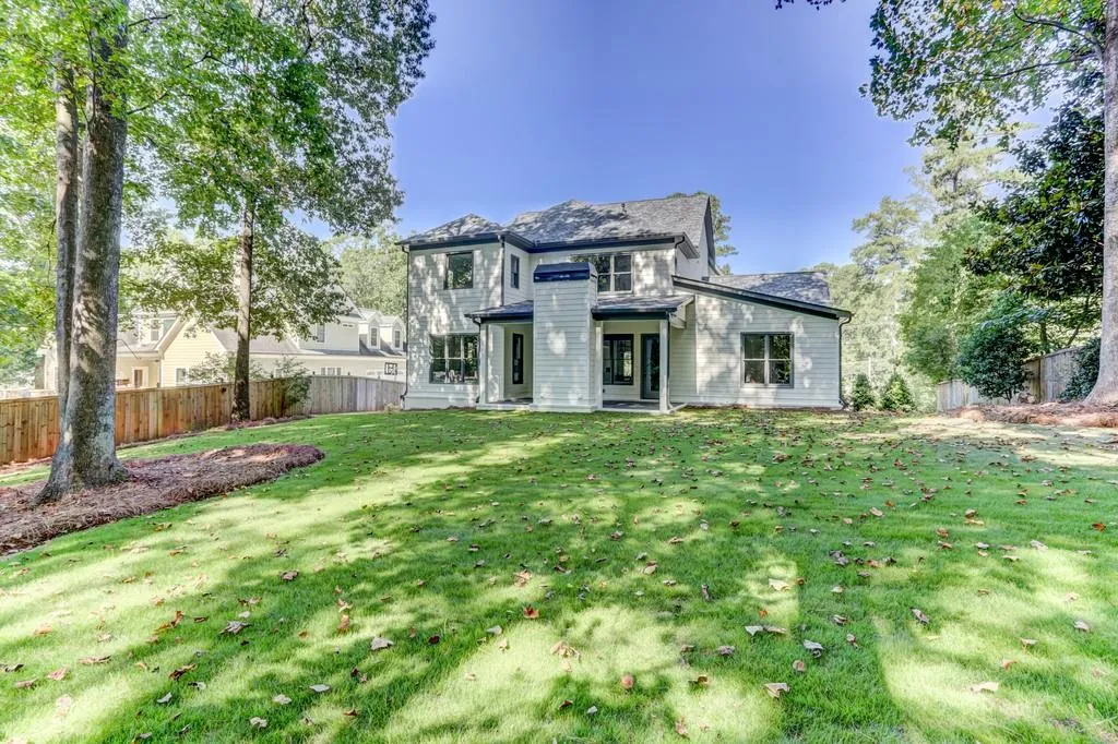 6475 Long Island Drive, Sandy Springs, Georgia 30328, 5 Bedrooms Bedrooms, ,4 BathroomsBathrooms,Residential,Sold,6475 Long Island Drive,6612290