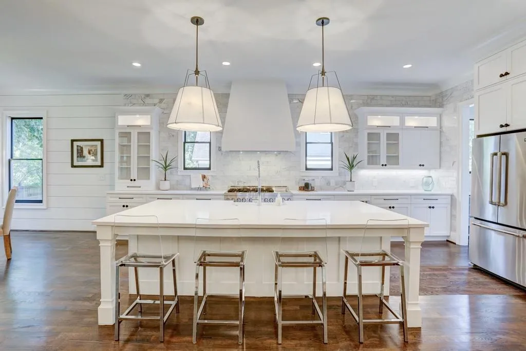 6475 Long Island Drive, Sandy Springs, Georgia 30328, 5 Bedrooms Bedrooms, ,4 BathroomsBathrooms,Residential,Sold,6475 Long Island Drive,6612290