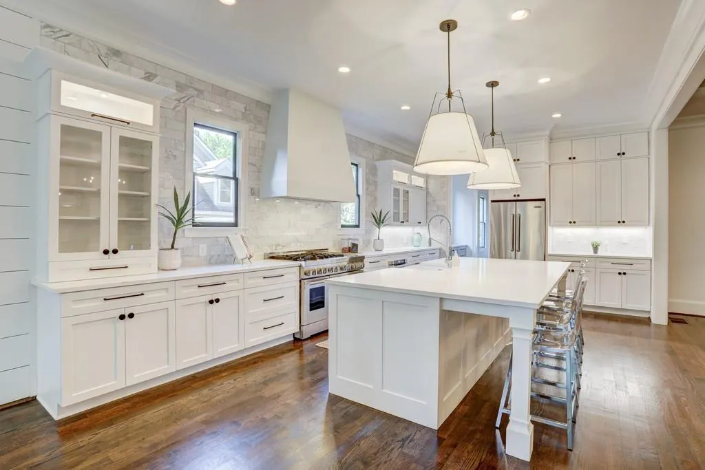 6475 Long Island Drive, Sandy Springs, Georgia 30328, 5 Bedrooms Bedrooms, ,4 BathroomsBathrooms,Residential,Sold,6475 Long Island Drive,6612290
