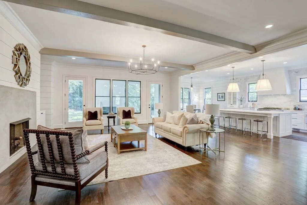6475 Long Island Drive, Sandy Springs, Georgia 30328, 5 Bedrooms Bedrooms, ,4 BathroomsBathrooms,Residential,Sold,6475 Long Island Drive,6612290