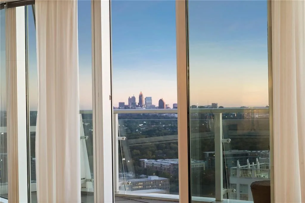 3325 Piedmont Road Ne Unit 2804, Atlanta, Georgia 30305, 3 Bedrooms Bedrooms, ,3 BathroomsBathrooms,Residential,For Sale,3325 Piedmont Road Ne Unit 2804,7690079