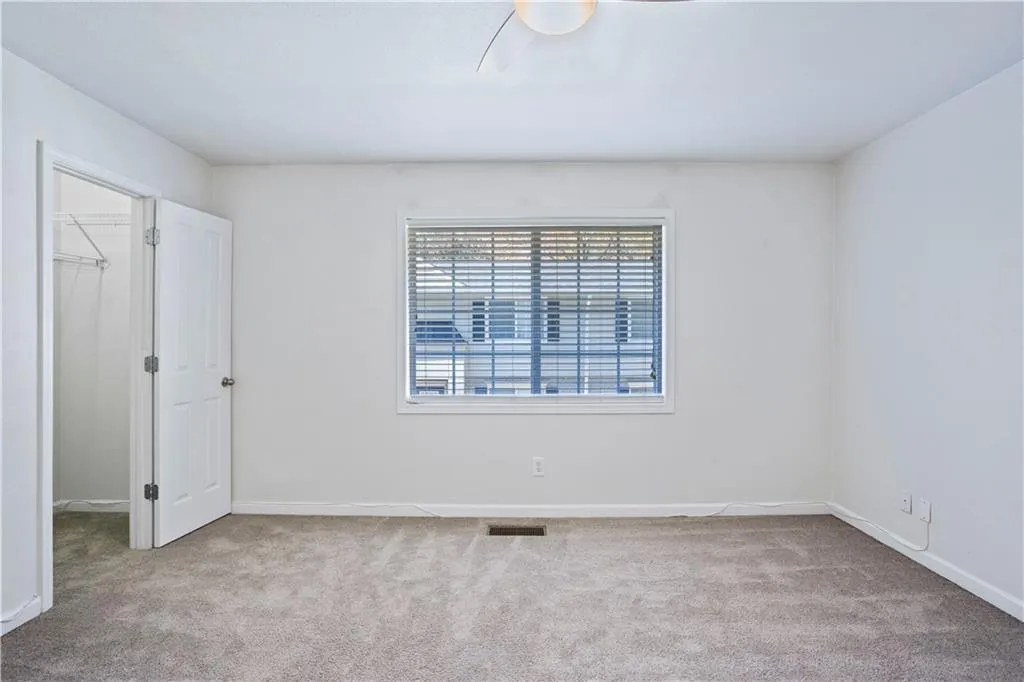 6940 Roswell Road Unit 10e, Sandy Springs, Georgia 30328, 2 Bedrooms Bedrooms, ,1 BathroomBathrooms,Residential,Sold,6940 Roswell Road Unit 10e,6968360