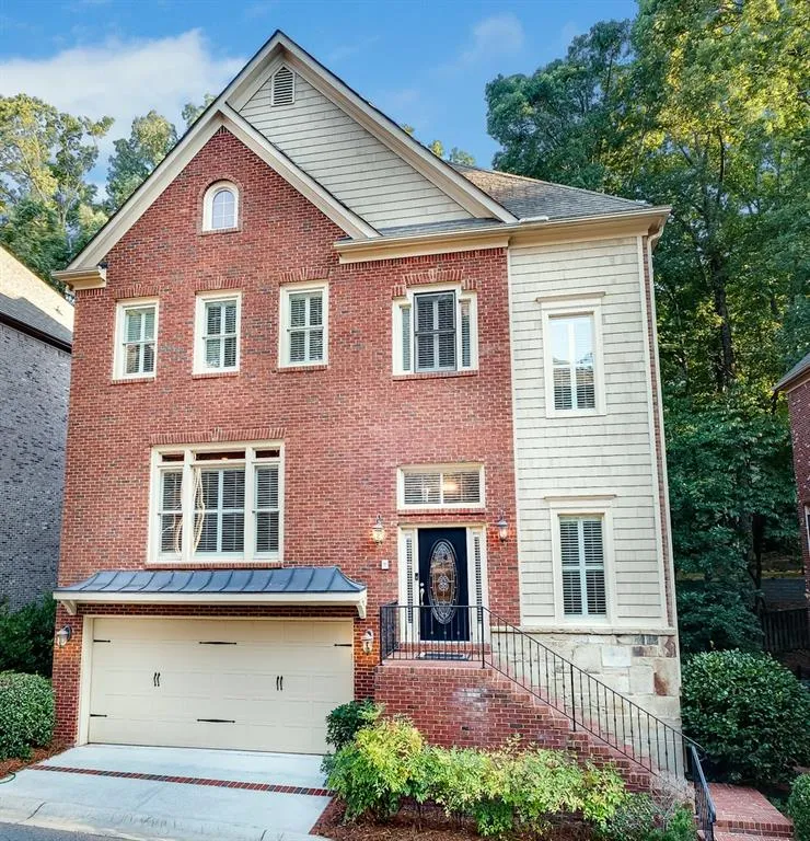 1015 Manorwood Court Ne, Sandy Springs, Georgia 30328, 4 Bedrooms Bedrooms, ,3 BathroomsBathrooms,Residential,Sold,1015 Manorwood Court Ne,6612757