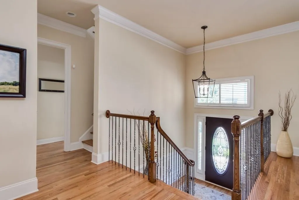1015 Manorwood Court Ne, Sandy Springs, Georgia 30328, 4 Bedrooms Bedrooms, ,3 BathroomsBathrooms,Residential,Sold,1015 Manorwood Court Ne,6612757