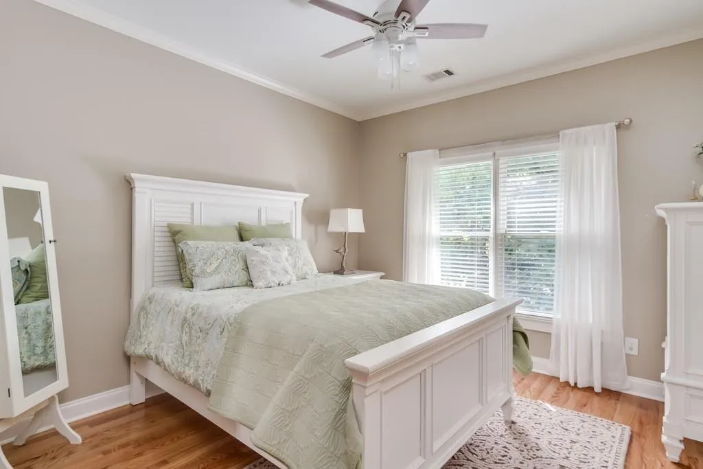 1015 Manorwood Court Ne, Sandy Springs, Georgia 30328, 4 Bedrooms Bedrooms, ,3 BathroomsBathrooms,Residential,Sold,1015 Manorwood Court Ne,6612757