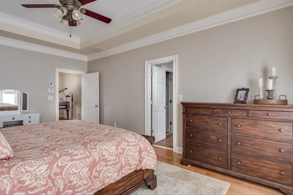 1015 Manorwood Court Ne, Sandy Springs, Georgia 30328, 4 Bedrooms Bedrooms, ,3 BathroomsBathrooms,Residential,Sold,1015 Manorwood Court Ne,6612757