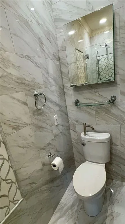 77 Peachtree Place Ne Unit 211, Atlanta, Georgia 30309, 2 Bedrooms Bedrooms, ,2 BathroomsBathrooms,Residential,For Sale,77 Peachtree Place Ne Unit 211,7605139