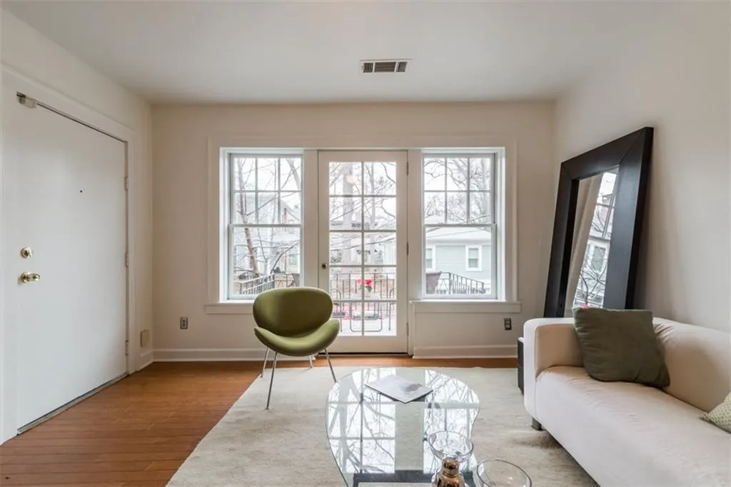907 Piedmont Avenue Ne Unit 20, Atlanta, Georgia 30309, 1 Bedroom Bedrooms, ,1 BathroomBathrooms,Residential,Sold,907 Piedmont Avenue Ne Unit 20,5795057