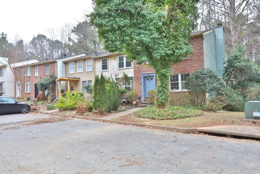8891 Roberts Drive, Atlanta, Georgia 30350, 3 Bedrooms Bedrooms, ,3 BathroomsBathrooms,Residential,Sold,8891 Roberts Drive,5943577