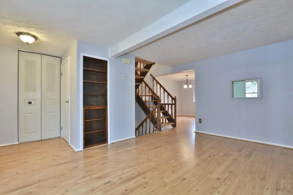 8891 Roberts Drive, Atlanta, Georgia 30350, 3 Bedrooms Bedrooms, ,3 BathroomsBathrooms,Residential,Sold,8891 Roberts Drive,5943577