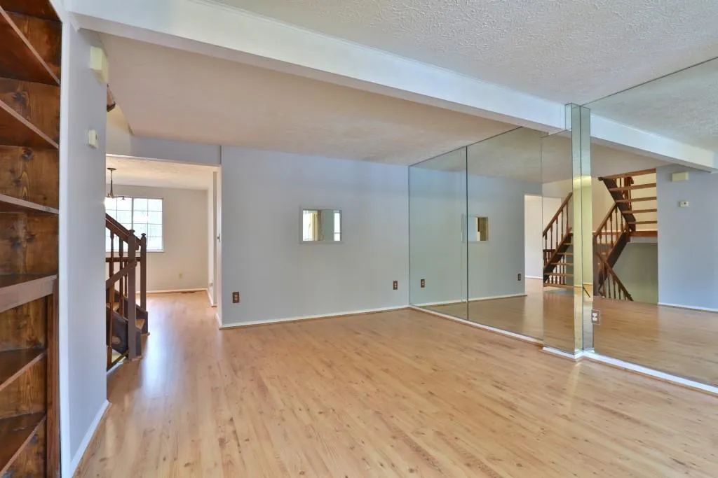 8891 Roberts Drive, Atlanta, Georgia 30350, 3 Bedrooms Bedrooms, ,3 BathroomsBathrooms,Residential,Sold,8891 Roberts Drive,5943577