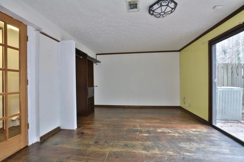 8891 Roberts Drive, Atlanta, Georgia 30350, 3 Bedrooms Bedrooms, ,3 BathroomsBathrooms,Residential,Sold,8891 Roberts Drive,5943577