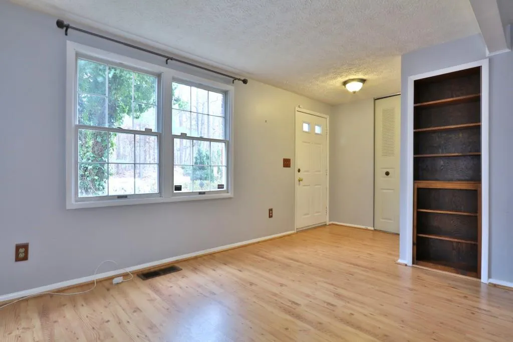 8891 Roberts Drive, Atlanta, Georgia 30350, 3 Bedrooms Bedrooms, ,3 BathroomsBathrooms,Residential,Sold,8891 Roberts Drive,5943577