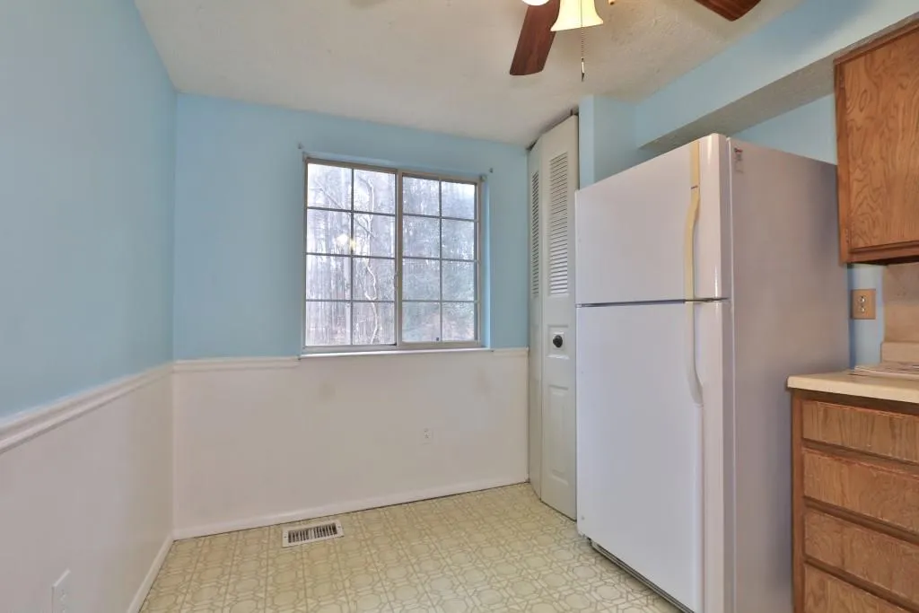 8891 Roberts Drive, Atlanta, Georgia 30350, 3 Bedrooms Bedrooms, ,3 BathroomsBathrooms,Residential,Sold,8891 Roberts Drive,5943577
