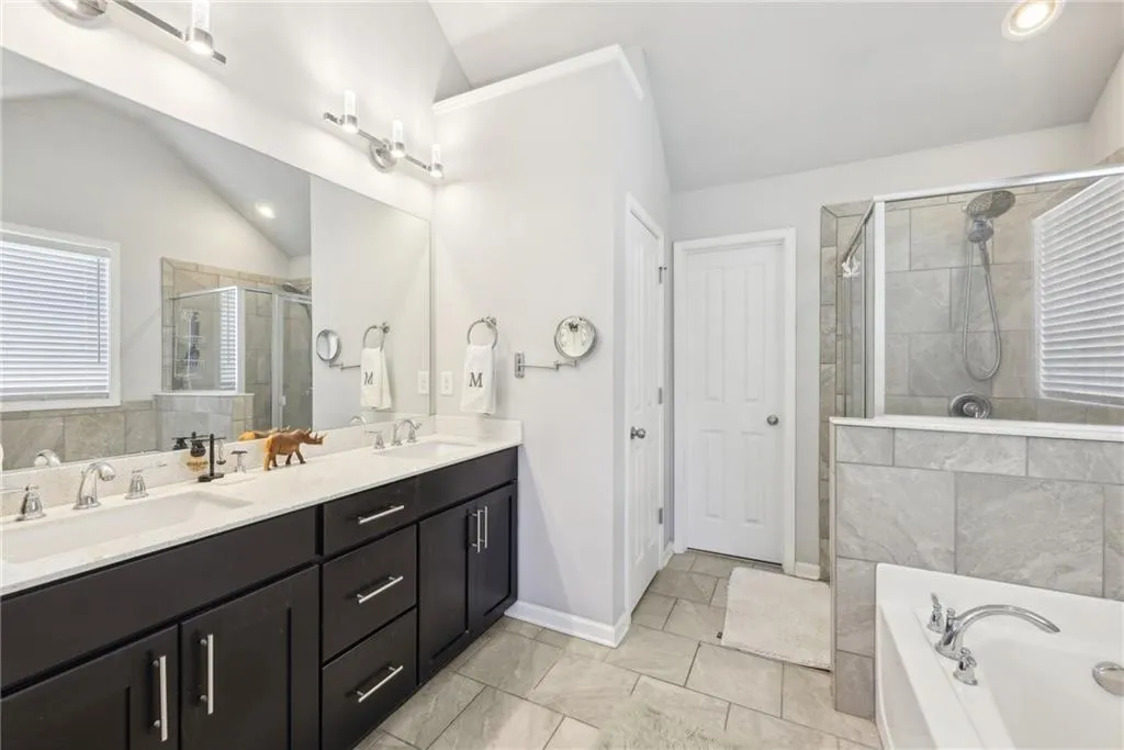 7460 Highland Bluff, Atlanta, Georgia 30328, 3 Bedrooms Bedrooms, ,3 BathroomsBathrooms,Residential,Sold,7460 Highland Bluff,7451074