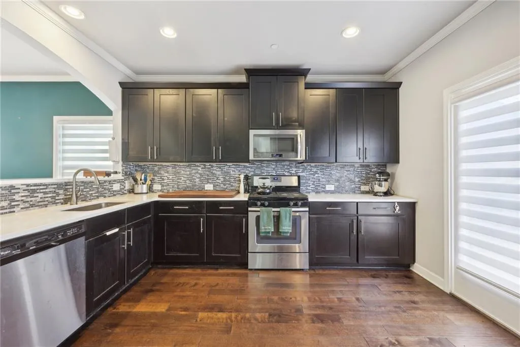 7460 Highland Bluff, Atlanta, Georgia 30328, 3 Bedrooms Bedrooms, ,3 BathroomsBathrooms,Residential,Sold,7460 Highland Bluff,7451074