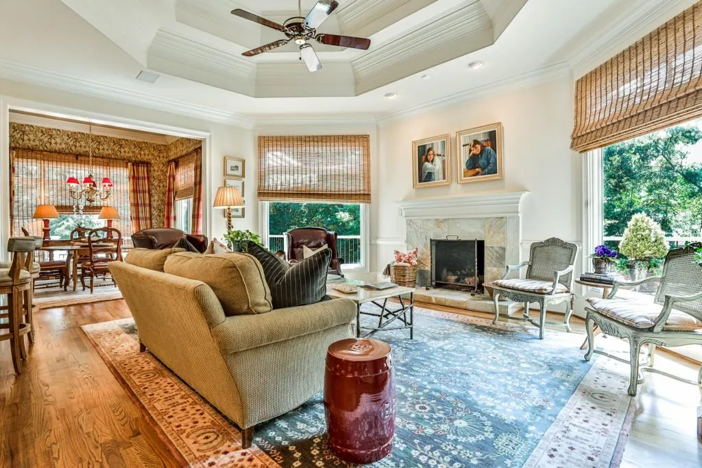 8475 Lazy Oaks Court, Sandy Springs, Georgia 30350, 6 Bedrooms Bedrooms, ,6 BathroomsBathrooms,Residential,Sold,8475 Lazy Oaks Court,6937400