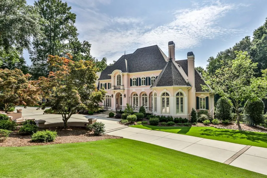8475 Lazy Oaks Court, Sandy Springs, Georgia 30350, 6 Bedrooms Bedrooms, ,6 BathroomsBathrooms,Residential,Sold,8475 Lazy Oaks Court,6937400