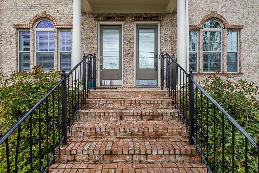 307 Alderwood Lane Unit 307, Sandy Springs, Georgia 30328, 5 Bedrooms Bedrooms, ,5 BathroomsBathrooms,Residential,For Sale,307 Alderwood Lane Unit 307,7735151