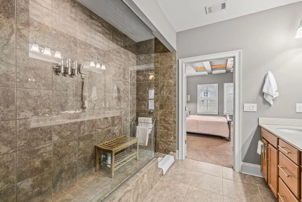 307 Alderwood Lane Unit 307, Sandy Springs, Georgia 30328, 3 Bedrooms Bedrooms, ,3 BathroomsBathrooms,Residential,For Sale,307 Alderwood Lane Unit 307,7735151