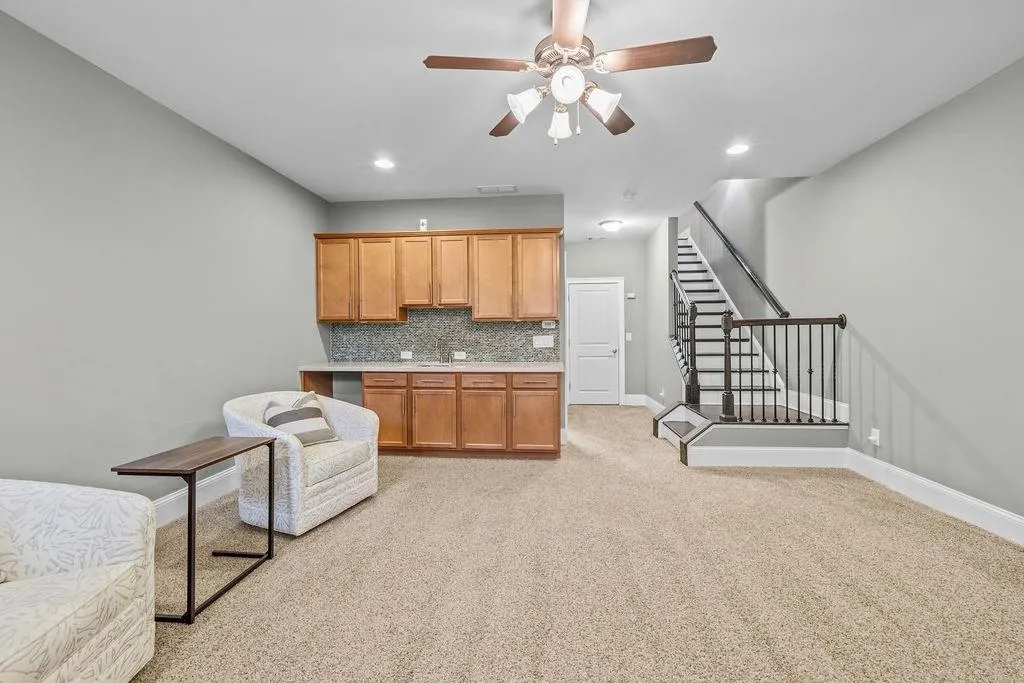 307 Alderwood Lane Unit 307, Sandy Springs, Georgia 30328, 3 Bedrooms Bedrooms, ,3 BathroomsBathrooms,Residential,For Sale,307 Alderwood Lane Unit 307,7735151